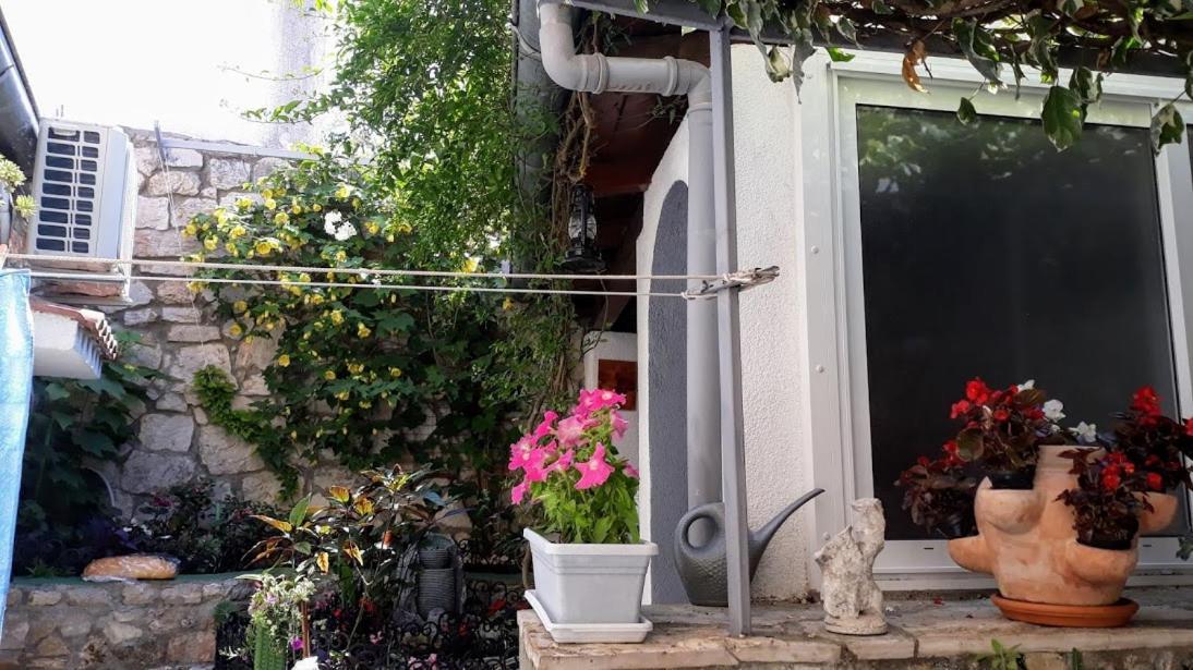 Neda Apartment Murter Exterior foto